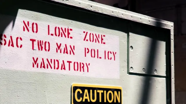 Члены боевого расчета должны были постоянно находиться в поле зрения друг друга