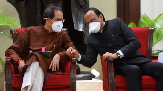 કહેવાય છે કે ઉદ્ધવ ઠાકરે તેમના મંત્રીઓ સાથે વાતચીત કરતા નથી