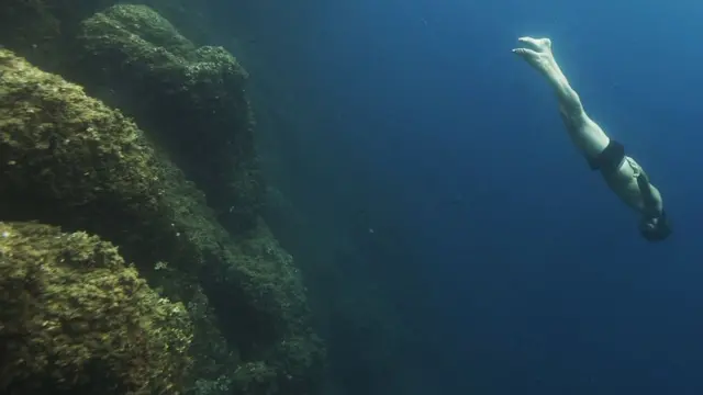 Avuga ko munsi y'amazi ibintu byose ari byiza