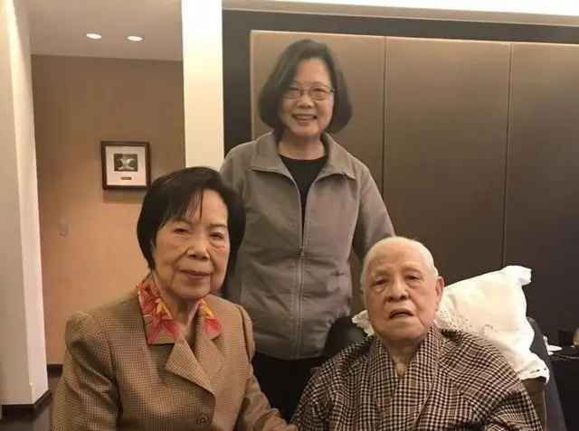 。