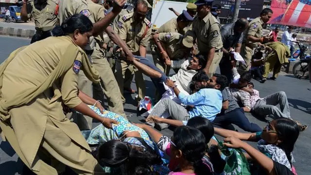 నిరుద్యోగుల ఆందోళన