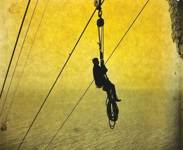 Строительство маяка на Бичи-Хед