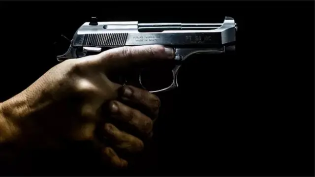 ఎస్సైపై జవాన్ కాల్పులు