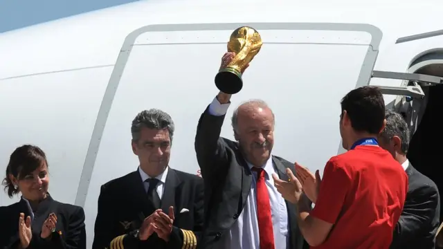 Del Bosque, con la Copa del Mundo.