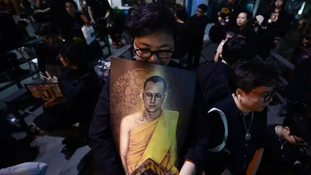 บรรยากาศบริเวณสนามหลวงในคืนวันสุดท้าย