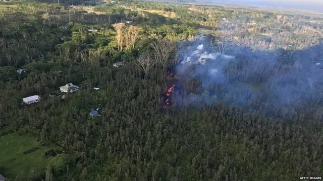 ਜਵਾਲਾਮੁਖੀ ਦਾ ਵਹਿੰਦਾ ਹੋਇਆ ਲਾਵਾ