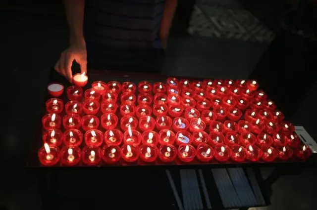 Hollanda'da kurbanlar anısına düzenlenen anma töreninden