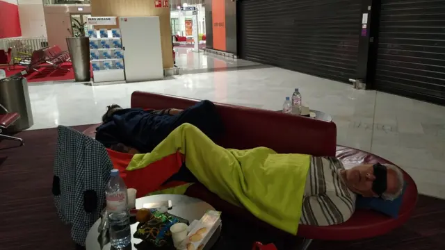 aerodrom srbi zarobljeni korona