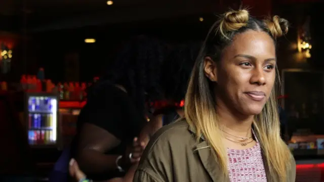 Muchacha en Vous Conference