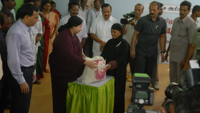 பெண்களின் வாக்குகளை பெரிய அளவில் பெற்றார் ஜெயலலிதா (கோப்புப்படம்)