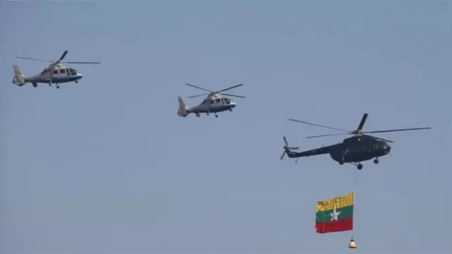 মার্চে মিয়ানমারের সশস্ত্র বাহিনী দিবসে প্রদর্শন করা হেলিকপ্টার