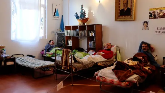 aclıq aksiyası edənlər