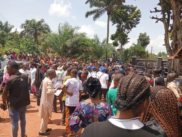 Ndi oyi na ikwu n'ibe Junior Pope