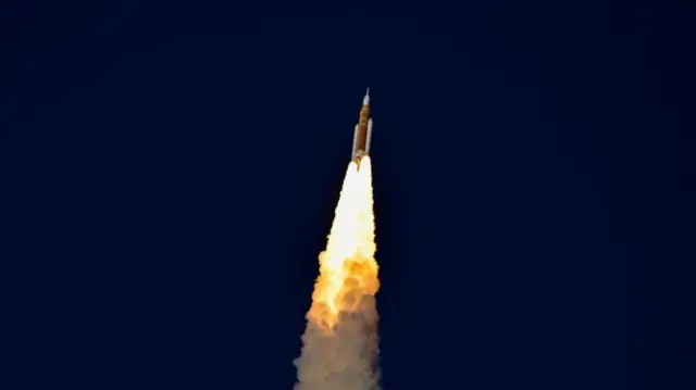 ஆர்டெமிஸ் 2