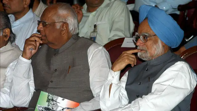 సోమనాథ్ చటర్జీ, మన్మోహన్ సింగ్ 