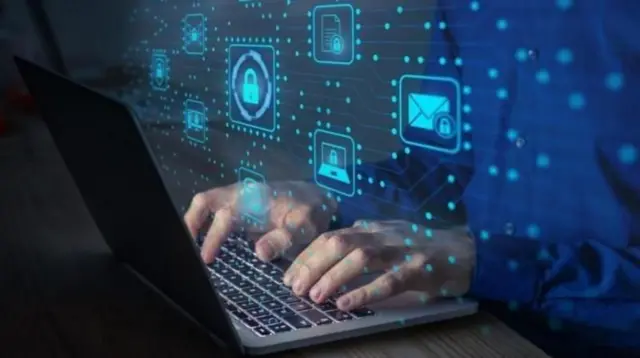 அவர் இறந்த பிறகும் அவரது கைப்பேசிக்கு தொடர்ந்து செய்திகள் வந்ததை கவனித்த குடும்பத்தினர்