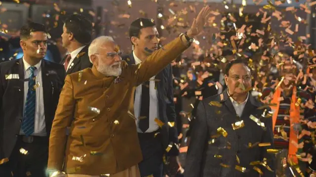 नरेंद्र मोदी