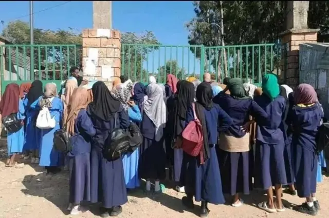 Barattoota Musliimaa shamarranii magaalaa Aksum