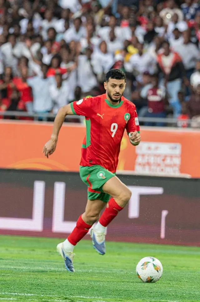 Oussama Lamlioui, du Maroc, en action lors de la finale du Championnat d'Afrique des nations entre Madagascar et le Maroc au stade Kasarani de Nairobi, capitale du Kenya, le 30 août 2025. 