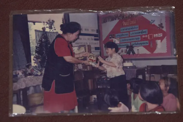 “แม่แทบจะกราบเขาว่าขอให้ลูกเราได้เรียนเถอะ”