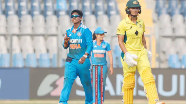 भारतीय गेंदबाज दीप्ति शर्मा