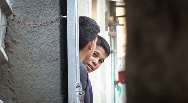 لا يزال الأطفال في شوارع مدينة غزة