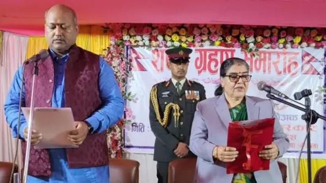 मधेश प्रदेशका मुख्यमन्त्री जनमत पार्टीका सतीशकुमार सिंह हुन् 