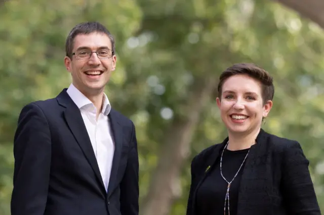 کارلا دنیر و آدریان رمزی