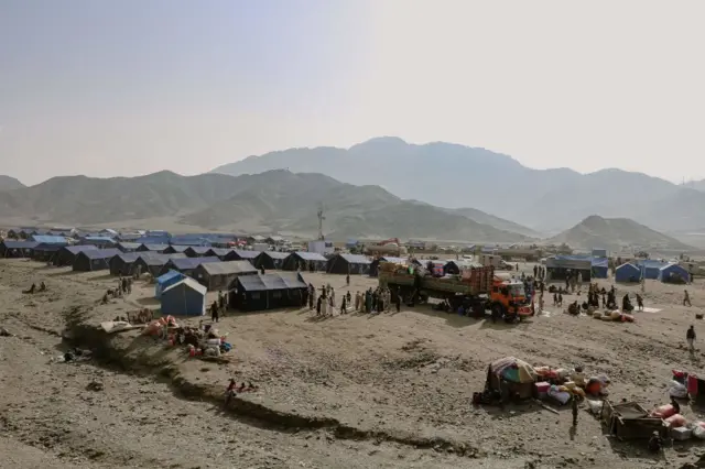 اردوگاه موقت 