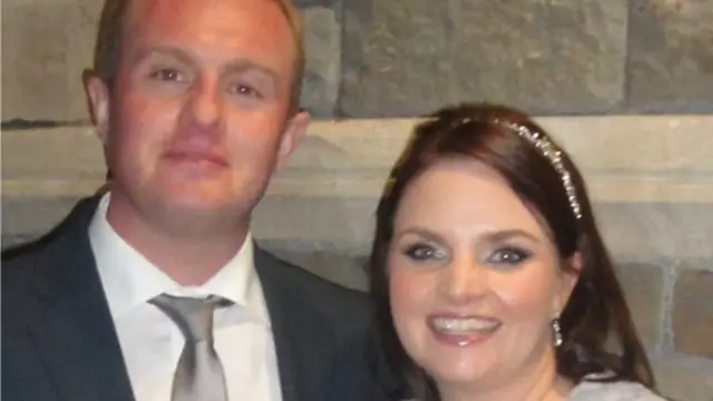 ஜென் பிக்கெலும் அவருடைய கணவர் ஆன்ட்ருவும்