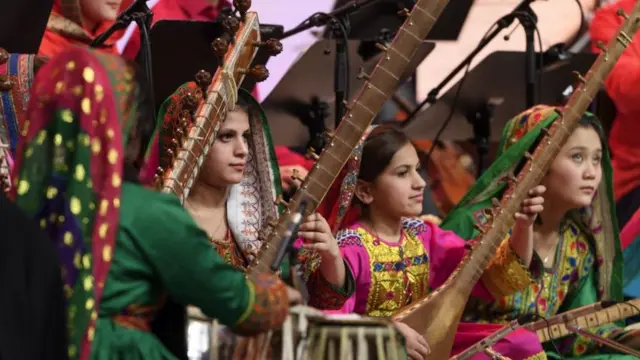 Zohra concert in progress