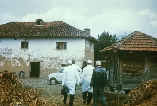 ১৯৭২ সালে গুটি বসন্তের সেই প্রাদুর্ভাবের সময় কসোভোতে রোগীদের জন্য একটি অস্থায়ী হাসপাতাল