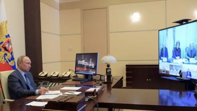 پوتین در ویدیو کنفرانس