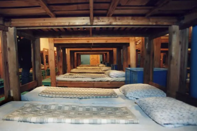 Харп айылындагы өзгөчө режимдеги колония, 2003-жылдагы архивдик сүрөт