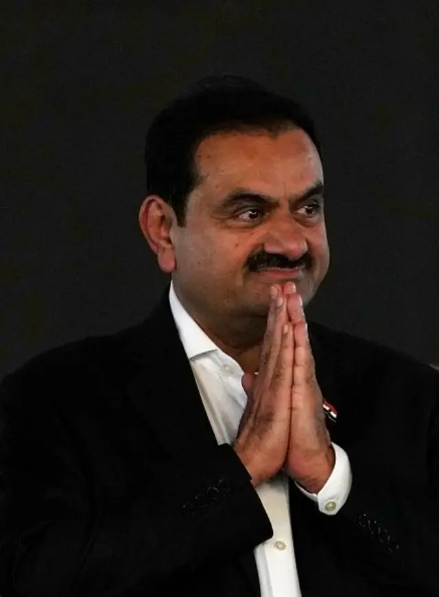 वॉशिंग्टन पोस्टने आपल्या रिपोर्टमध्ये असं म्हटलं आहे की, त्यांनी या प्रकरणात अदानी समूहाची प्रतिक्रिया जाणून घेण्यासाठी त्यांच्याशी संपर्क साधला होता.