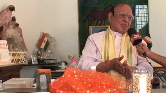 જનવિકલ્પ પાર્ટીના વડા શંકરસિંહ વાઘેલાનો ફોટોગ્રાફ