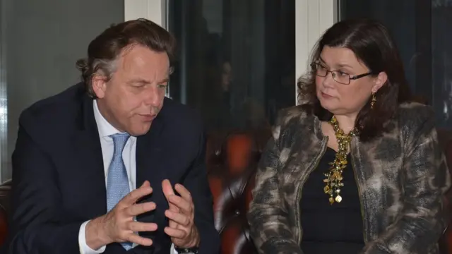 Hollanda Dışişleri Bakanı Bert Koenders ve Avrupa Parlamentosu Hollanda milletvekili Emine Bozkurt