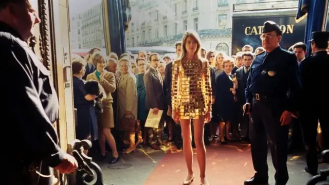 Франсоаз Арди у чувеној хаљини Пака Рабана