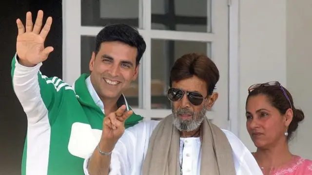 21 जून 2012 मध्ये पुन्हा एकदा राजेश खन्ना चाहत्यांना असे भेटले होते. 