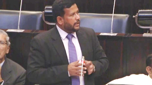 முஸ்லிம் அரசாங்க அதிபர் பதவி நீக்கம் - இனவாத நடவடிக்கையா?