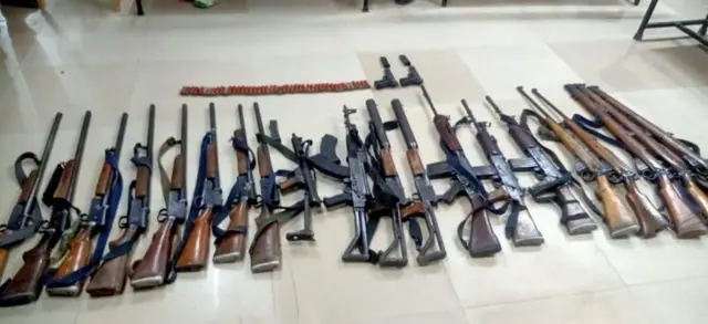 शस्त्रे