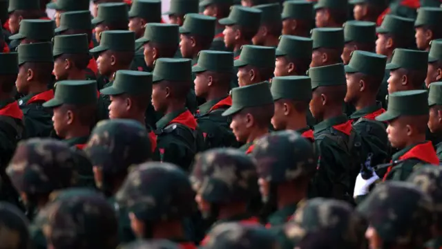 "ဝ" ပြည်၊ တောင်ပိုင်း (၁၇၁) စစ်ဒေသအတွင်းကနေ ပြည်ပကိုရောက်နေတဲ့ ဝ လူမျိုးတွေကို စစ်မှုထမ်းဖို့ သြဂုတ်လကုန်မှာ ပြန်ဆင့်ခေါ်