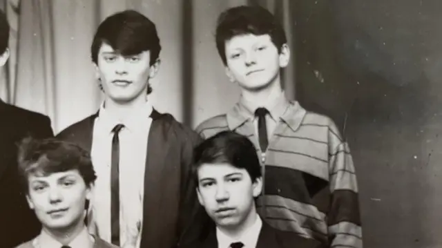 Валерий Залужный в школьном альбоме