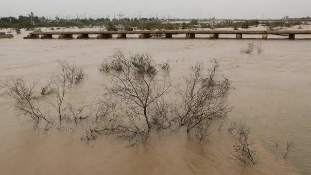 ځايي چارواکو د سېلابونو راختو خبرداری ورکړی دی
