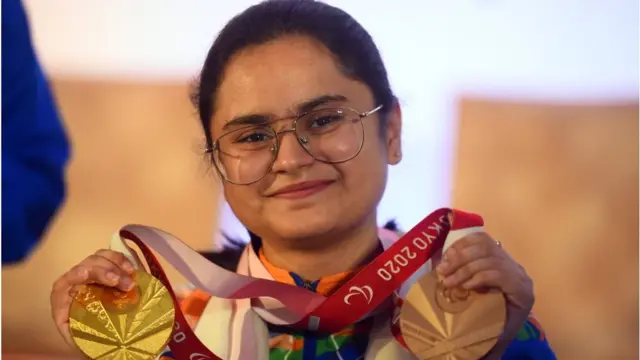 अवनी लेखारा