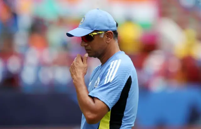 ‘சரிந்த அதே மண்ணில்’ சாதித்த டிராவிட் : வீரராக, பயிற்சியாளராக பயணித்த கதை