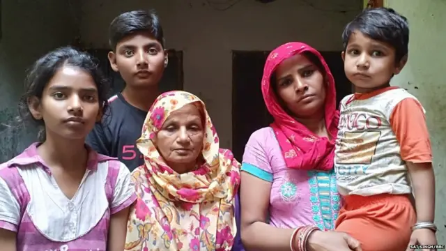 ਨੀਲਮ, ਧਰਮਿੰਦਰ ਦੀ ਪਤਨੀ