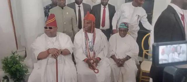 Gomina Adeleke, Ooni ile Ifẹ ati Oloye Obasanjọ