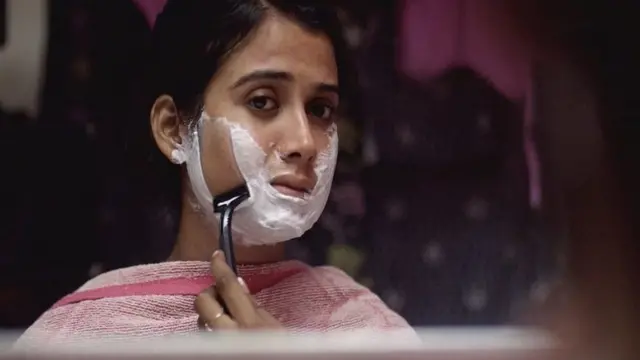 "கதாபாத்திரத்துக்காக திருநங்கைகளுடன் 10 நாட்கள் இருந்தேன்"