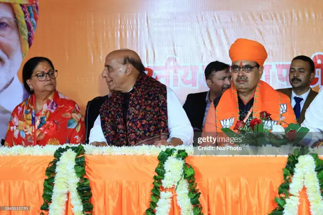 பாஜகவில் காணாமல் போகும் தலைவர்கள்; அசுரபலம் பெறுகிறதா மோடி - ஷா கூட்டணி?